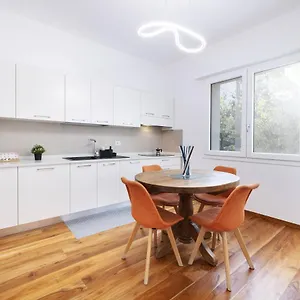 https://apt-fante-house.emilia-romagnahotels.net